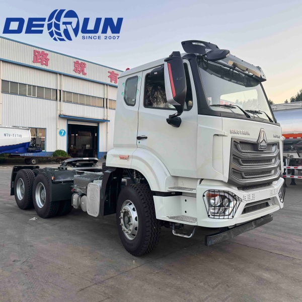 Synottrok Howo NX 6 × 4 Traktorikuorma -auto